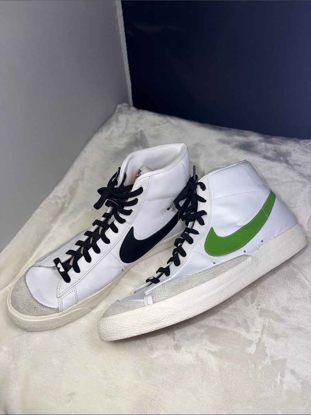 Nike Blazer Mid ’77 Vintage White Black Green High Top Sneakers Size 11.5 - Picture 4 of 7